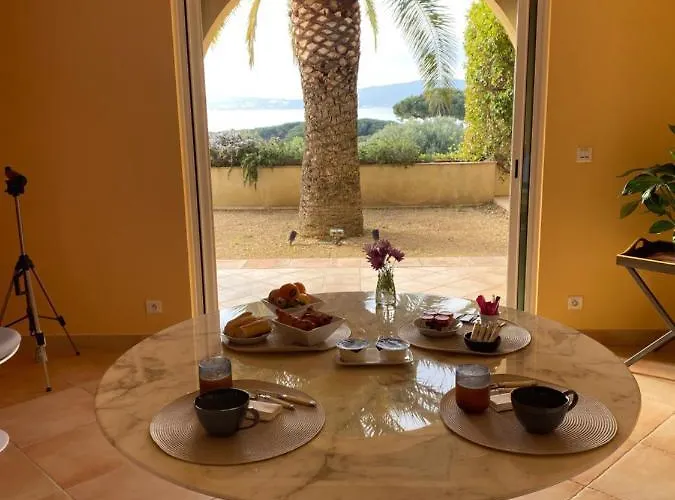 Bed & Breakfast La Mauresque Grimaud