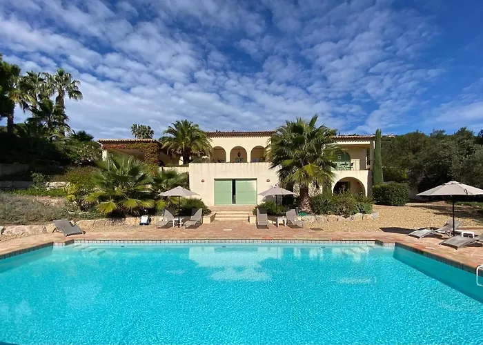 La Mauresque Bed & Breakfast 3*